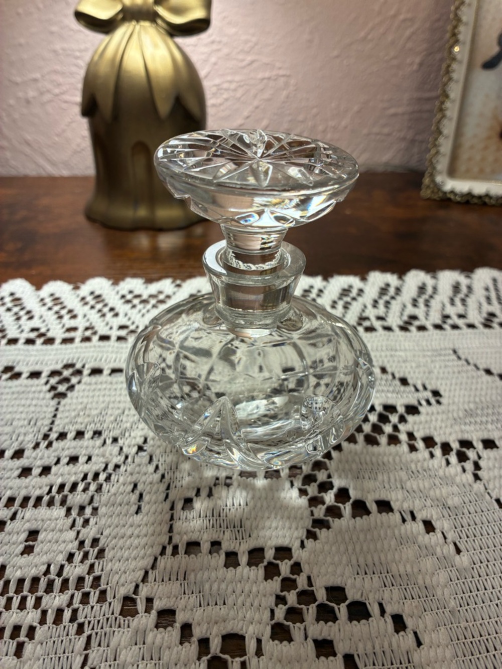 Vintage crystal perfume bottle 🤍🧸🪞